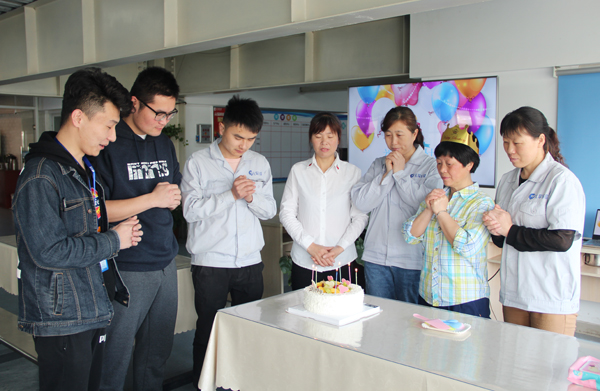 PA视讯集团官网4月员工生日会——你是最美四月天
