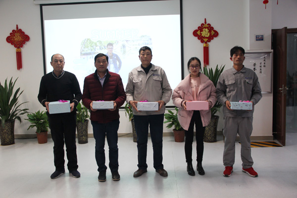 PA视讯集团官网12月份员工生日会温馨举行