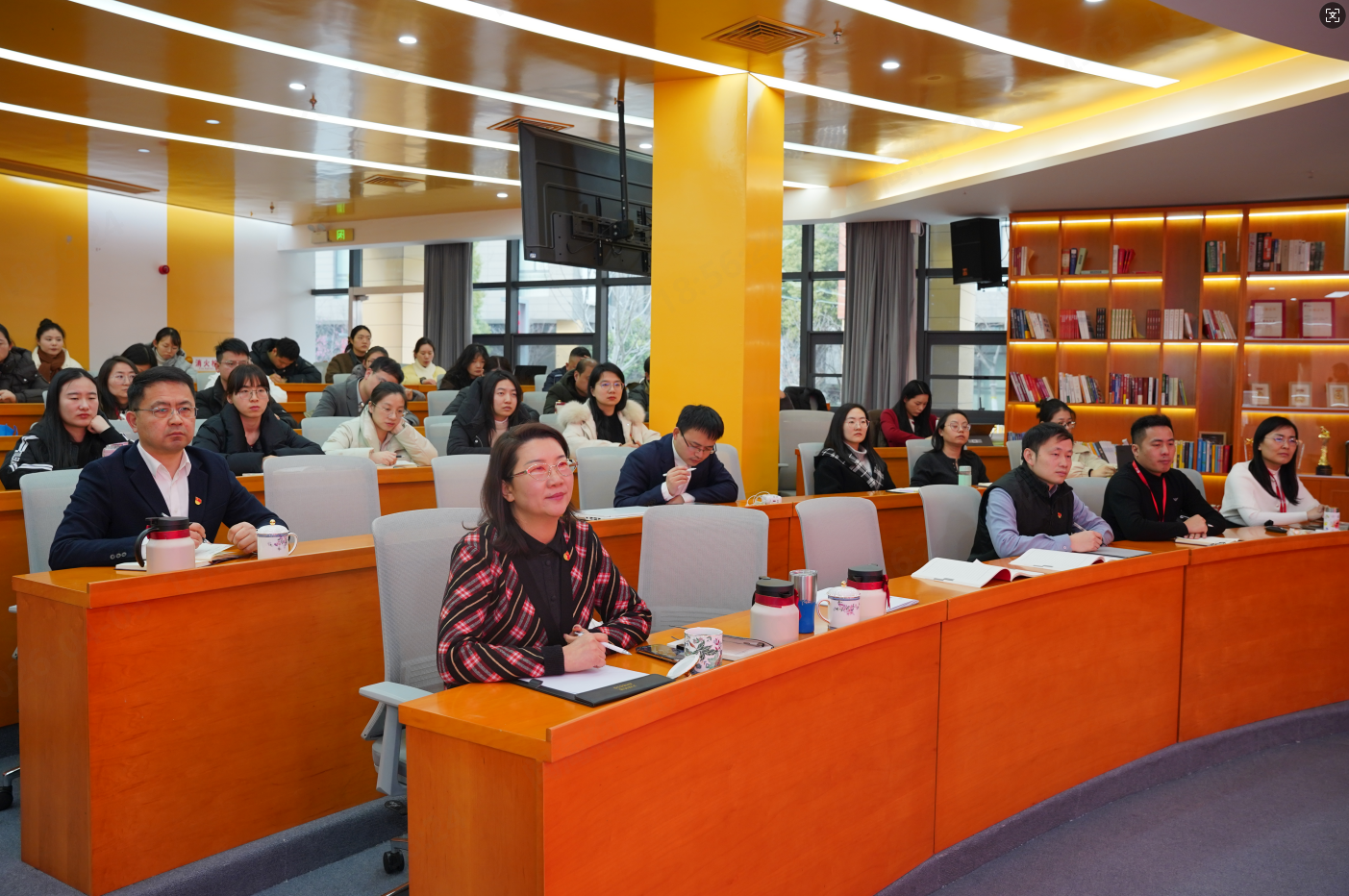 学思践悟强党性 党建引领促工建&mdash;&mdash;PA视讯集团官网党委开展书记上党课活动